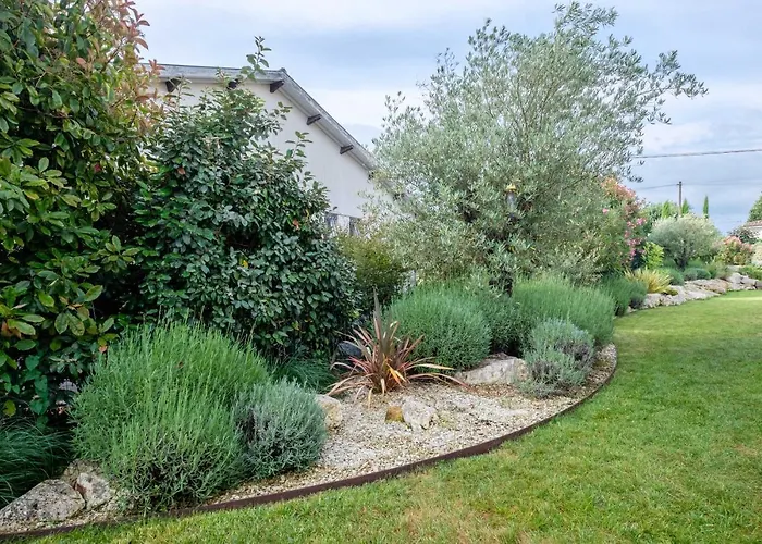 Nathalie Et Sebastien 3*